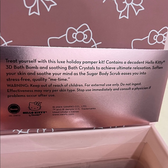 Hello Kitty Pink Lovely bath bath crystals, body scrub bath bomb Luxury Gift Set - Picture 10 of 10